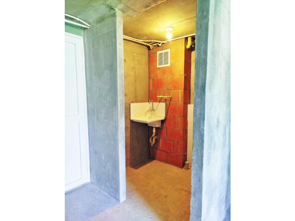 APARTAMENTO EN OBRA GRIS EN VENTA EN UNIDAD CALASANZ PARTE ALTA — foto 4