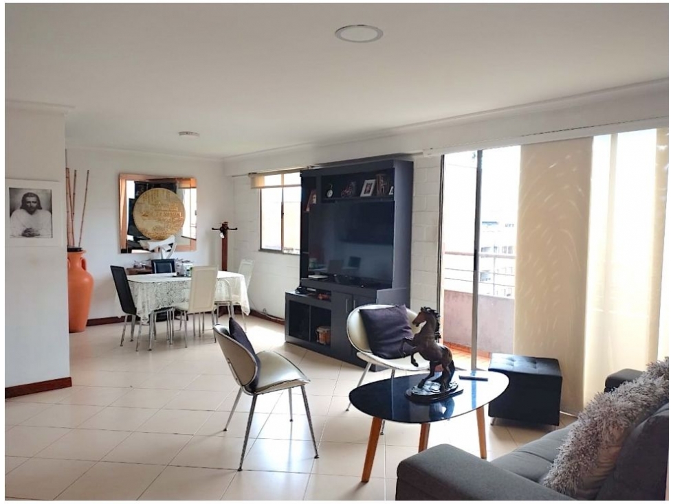 Apartamento Duplex en venta en la Loma de los Bernal