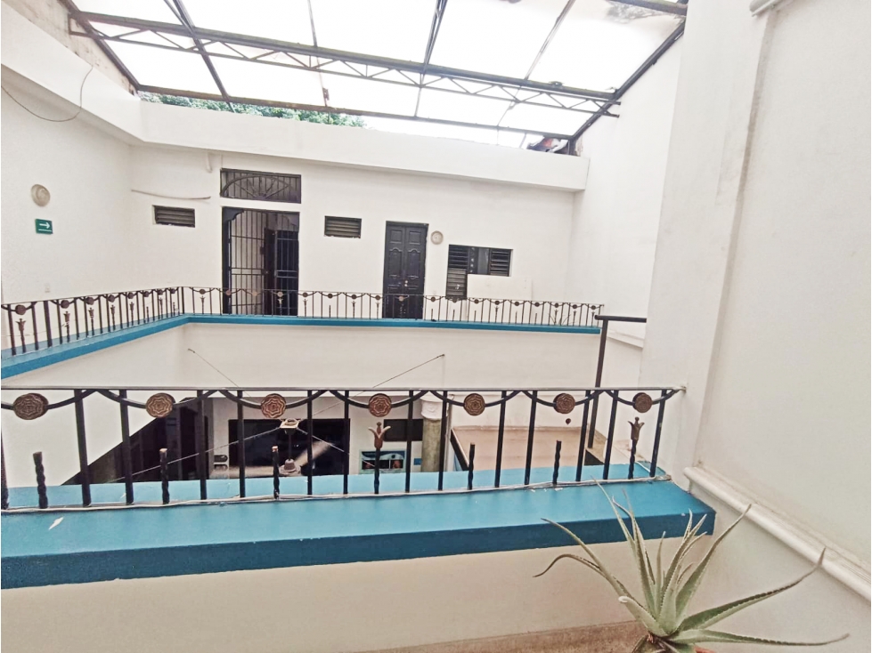 CASA LOTE 2 NIVELES EN VENTA EN EL CENTRO CERCA DE LA AVENIDA ORIENTAL — foto 6