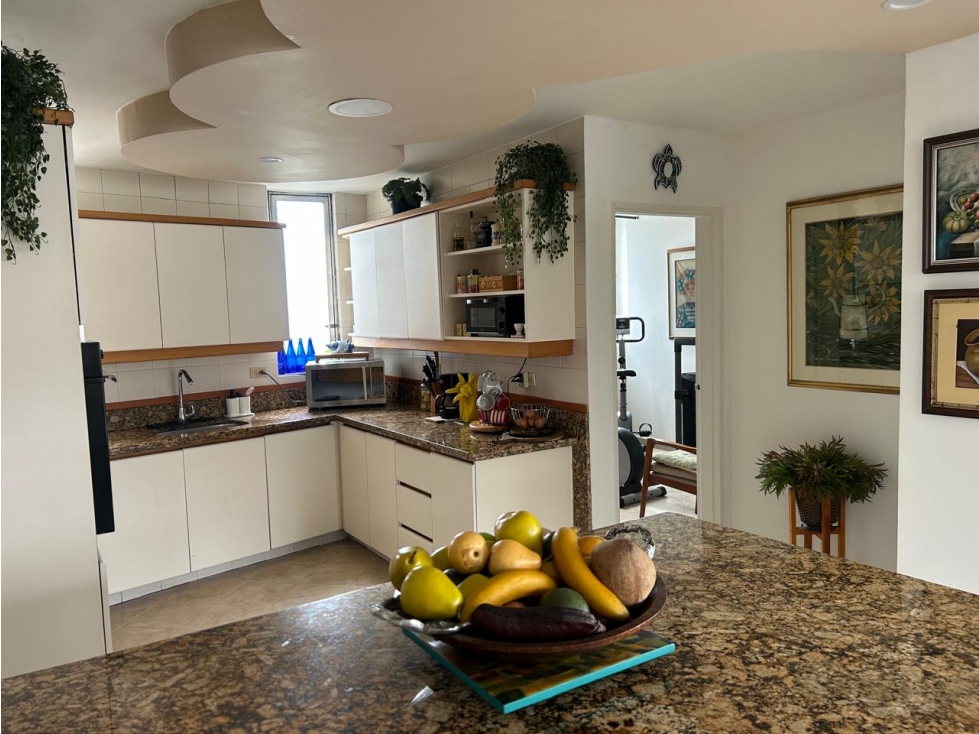 APARTAMENTO EN VENTA EN EL POBLADO SECTOR MILLA DE ORO — foto 6