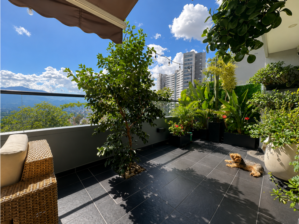 Apartamento en Venta con terraza de 31 m² en Las Palmas El Poblado