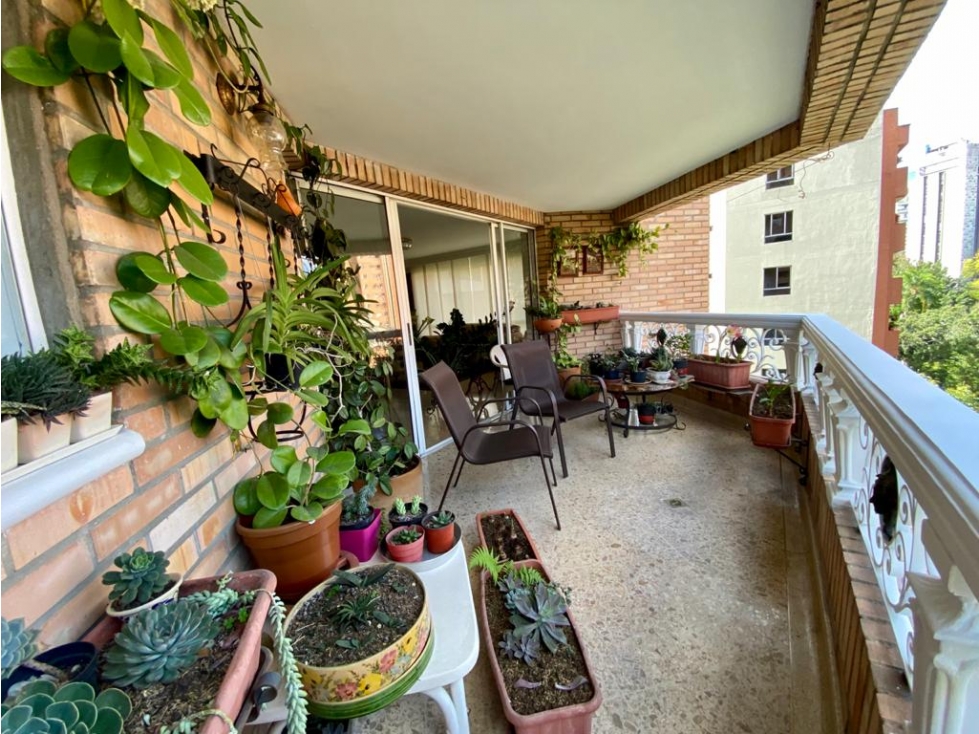 APARTAMENTO EN VENTA EN LAURELES SECTOR IGLESIA SANTA TERESITA — foto 6