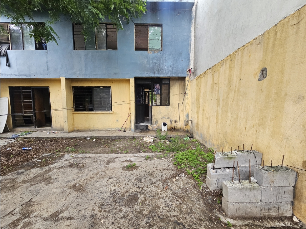 ECL VENTA DE PROPIEDAD SOBRE AVENIDA RICARDO COVARRUBIAS LA PRIMAVERA — foto 3