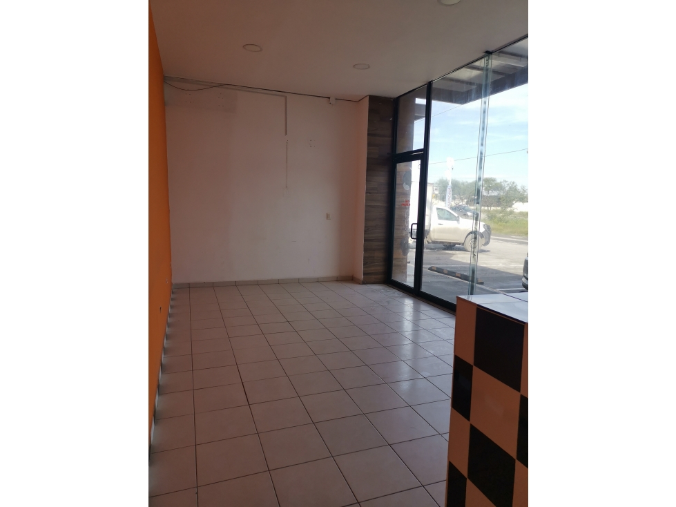 GNI Local en RENTA, Plaza Acalma Huinala, Apodaca, Nuevo León. - 4