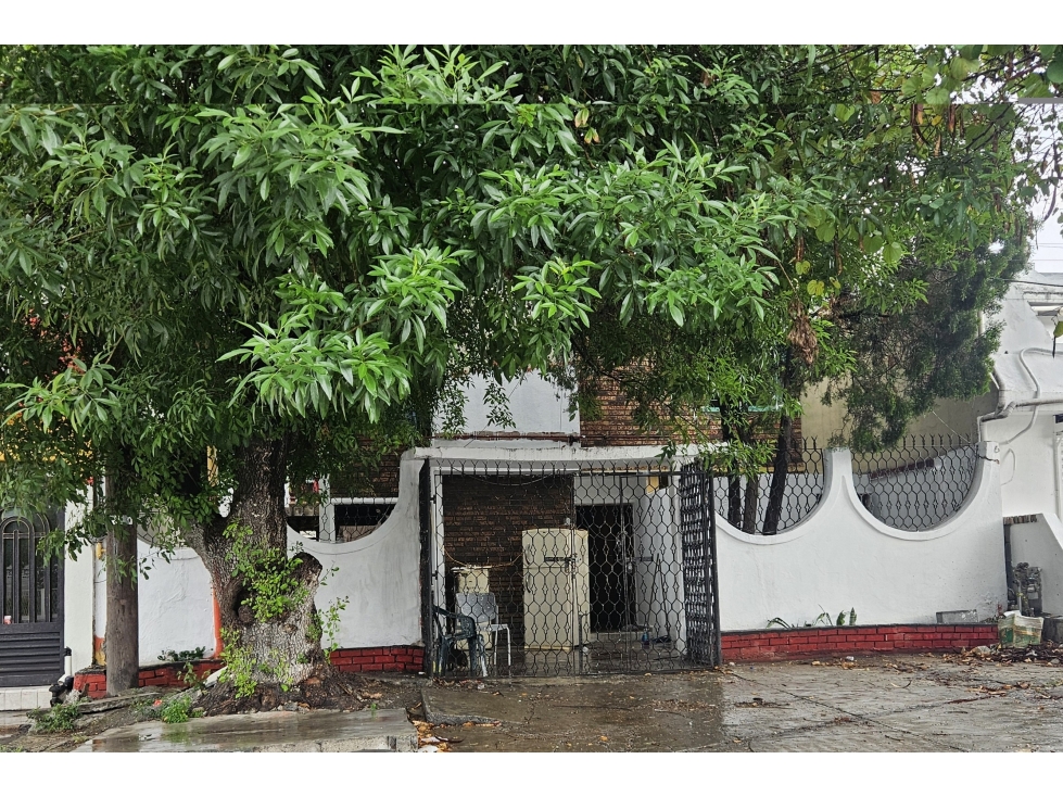 ECL VENTA DE PROPIEDAD SOBRE AVENIDA RICARDO COVARRUBIAS LA PRIMAVERA
