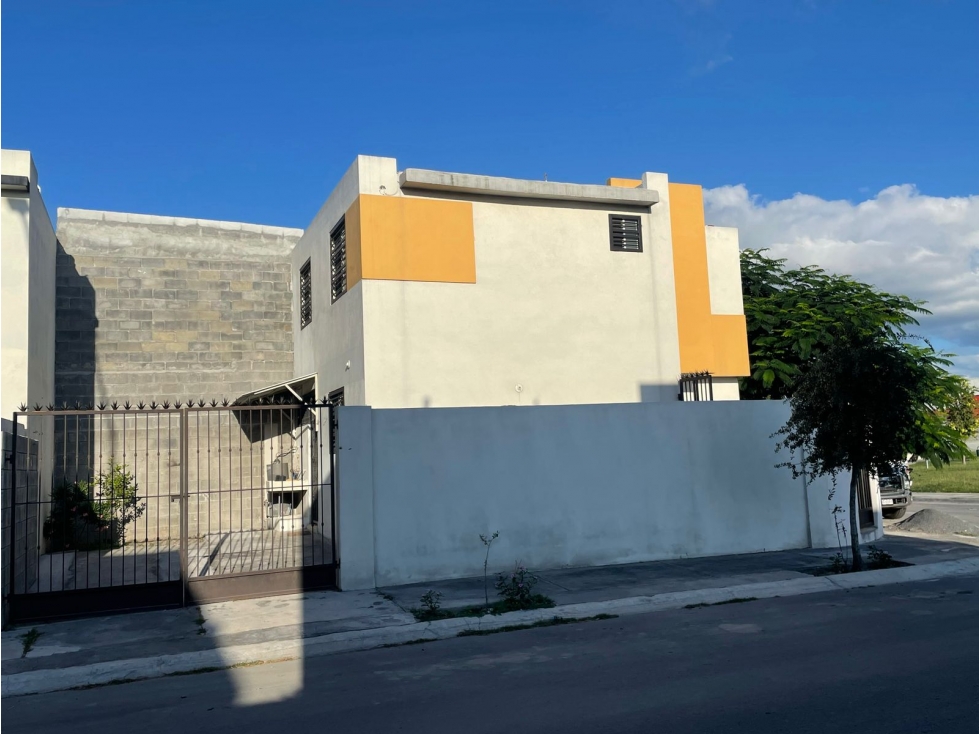 RMC CASA EN RENTA EN SANTA SOFIA RESIDENCIAL EN APODACA NUEVO LEON — foto 2