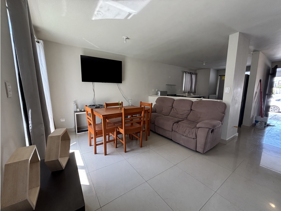 APV CASA EN RENTA SEMI AMUEBLADA EN VALLE LA RIOJA APODACA - 4