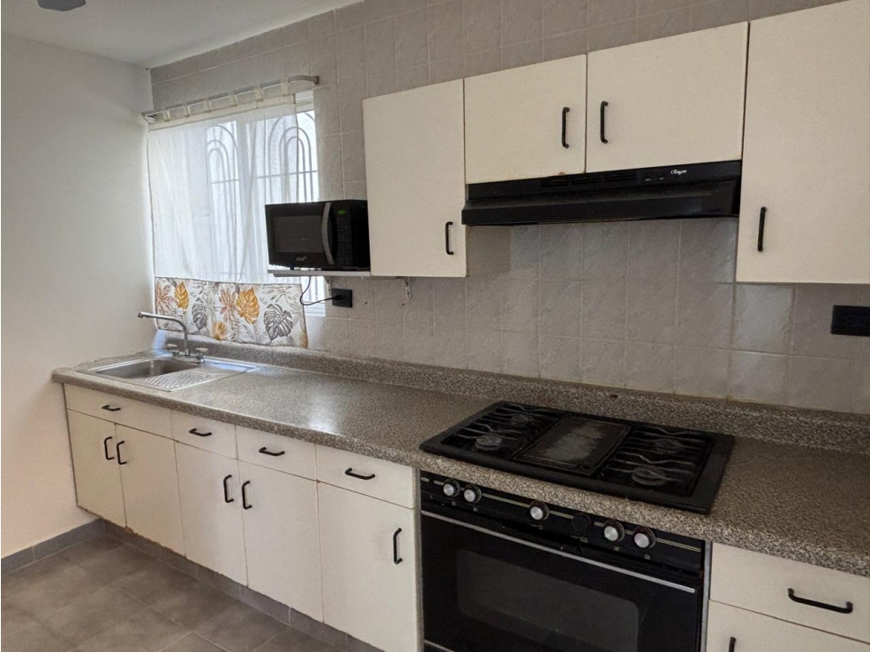 APV CASA EN RENTA EN VALLE TORREMOLINOS GUADALUPE NUEVO LEON - 1