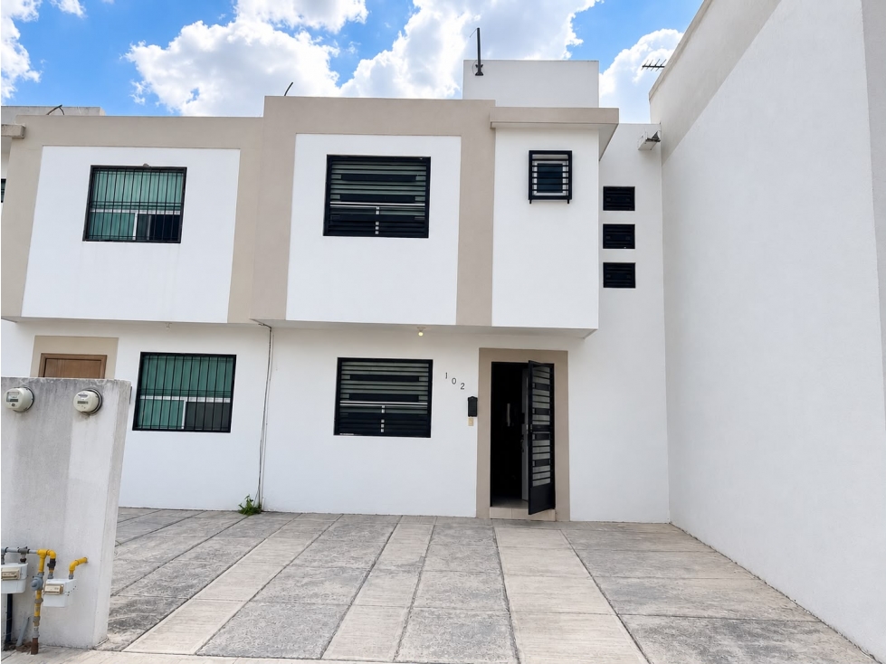 RMC CASA EN VENTA EN PRIVADA LA CASTAÑA EN APODACA N L