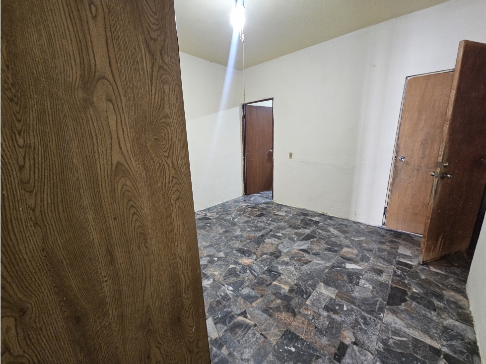 ECL CASA EN VENTA EN SANTA CATARINA CENTRO CALLE COLEGIO DE NIÑAS - 5