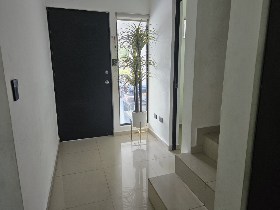 CASA EN RENTA EN RESIDENCIAL AVANTE GUADALUPE AMUEBLADA — foto 2