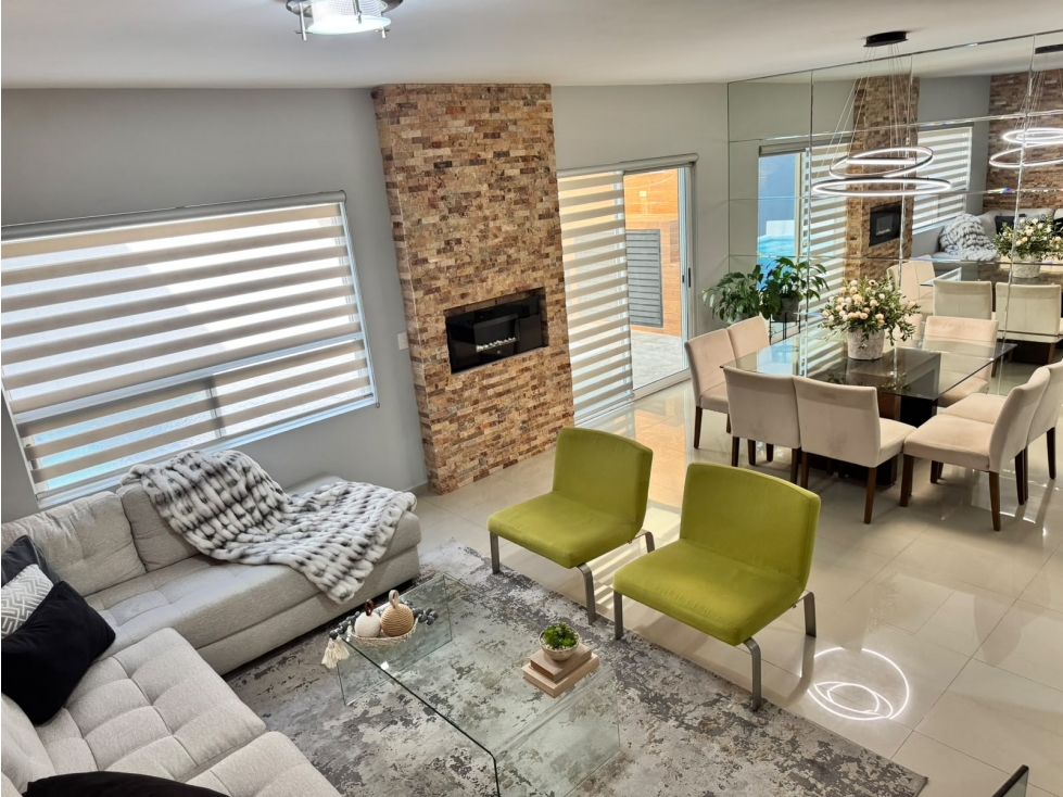 RMC CASA EN VENTA EN CIMA DE LA MONTAÑA CUMBRES EN MONTERREY - 1