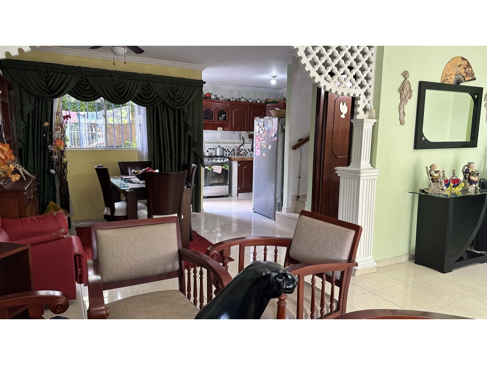 Venta | Negociable- Casa de dos pisos en Alameda la Victoria Cartagena — foto 4