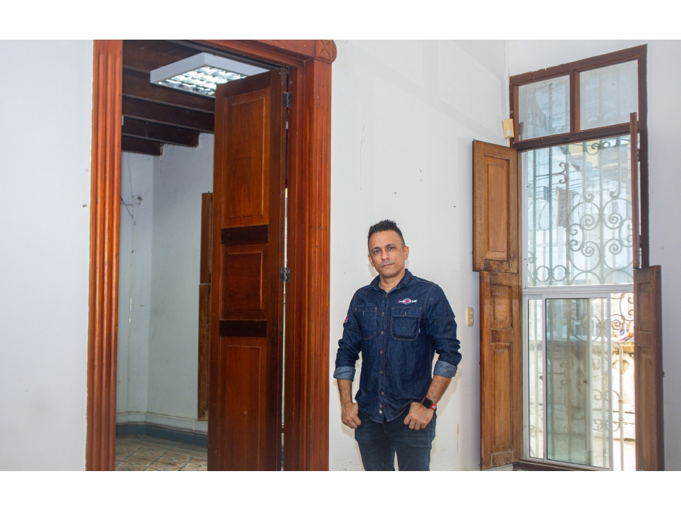 Casa Histórica en Manga, para Remodelar, Institución o Proyecto — foto 6