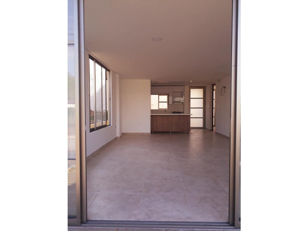 CASAS DE 1 Y 2 PLANTAS EN EL SOCORRO PARCELACION TURBACO — foto 4