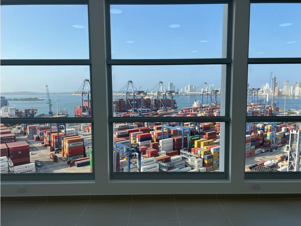 Arriendo Lujosa Oficina frente a Sociedad Portuaria en Manga Cartagena — foto 6