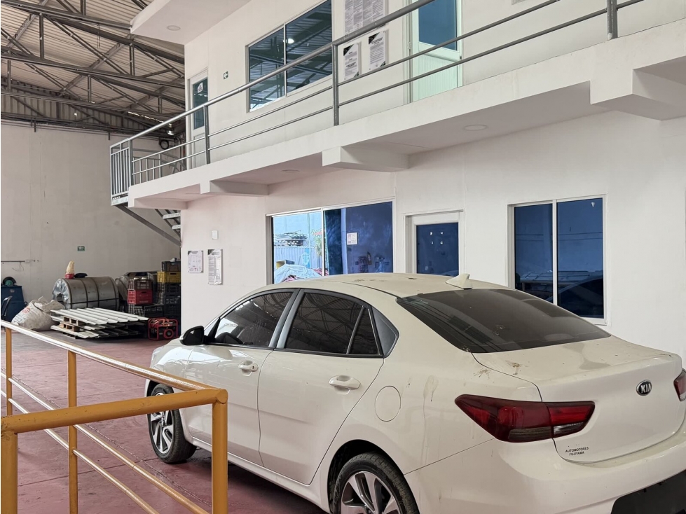 Bodega de 1390 mt2 lote + 484 mt2 oficinas en Zona Industrial de CTG - 6