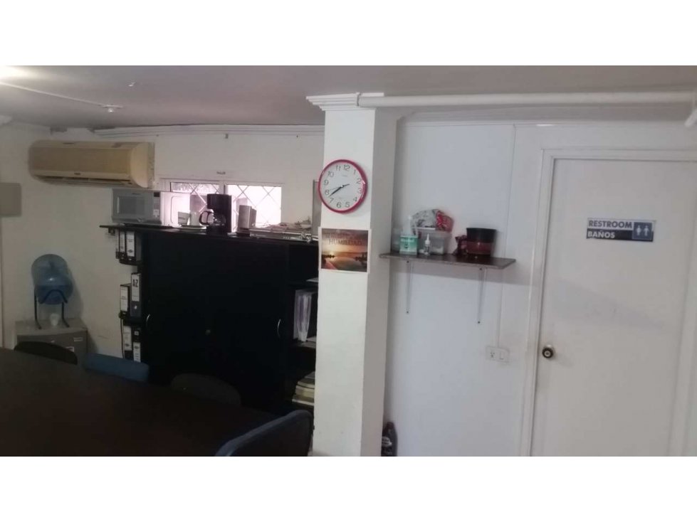 Local comercial frente avenida via Ternera Cgena — foto 4