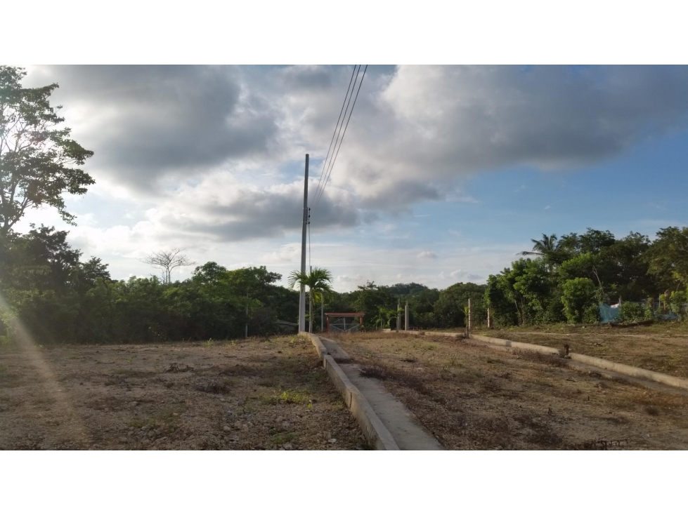 Lote Esquinero de 8.40 x 20 Conjunto cerrado, Los Laureles - Turbaco - 2