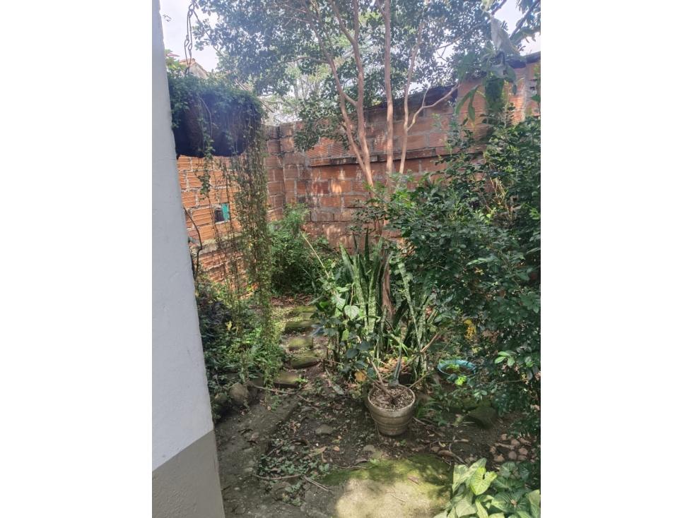 Casa lote en venta en La Milagrosa, Medellín — foto 3