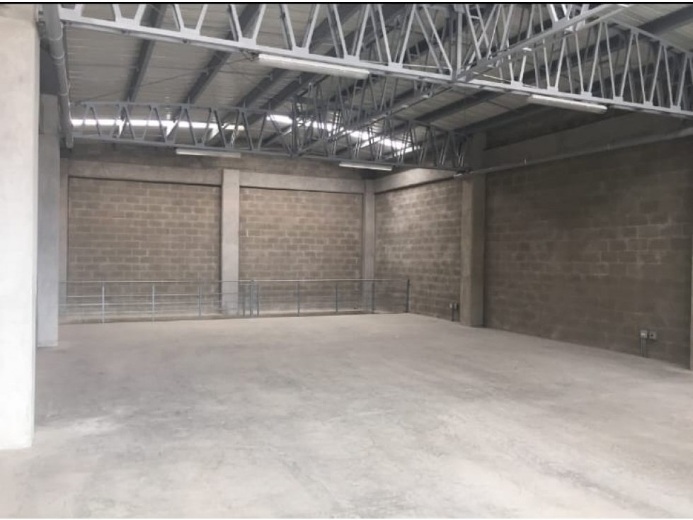 Bodega en venta en Zona sur del Área Metropolitana — foto 3