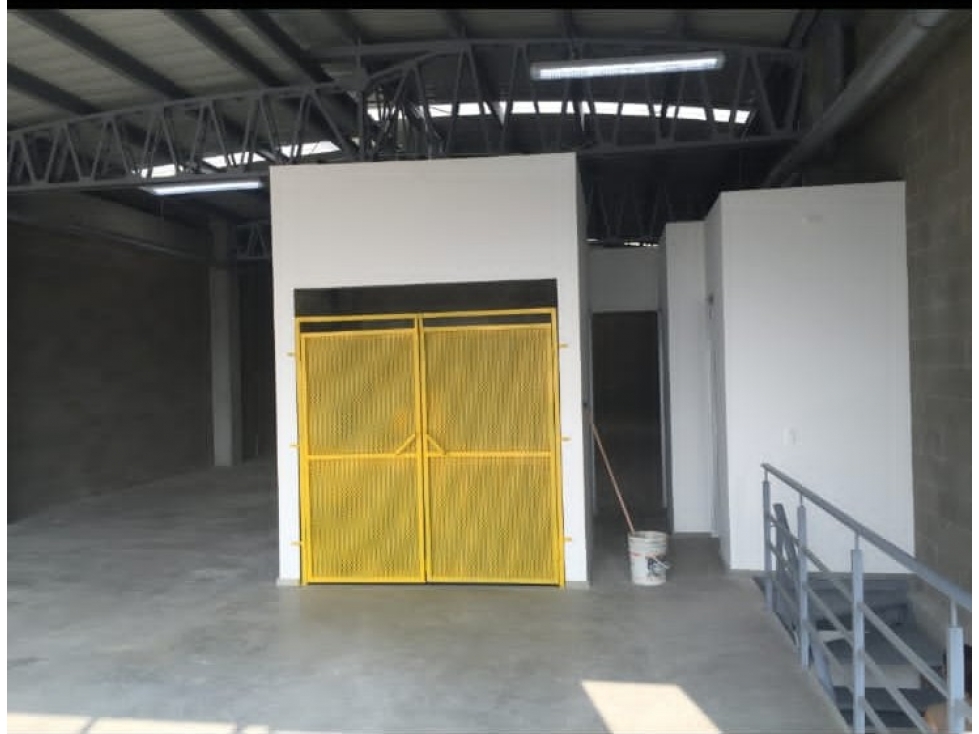 Bodega en venta en Zona sur del Área Metropolitana — foto 4
