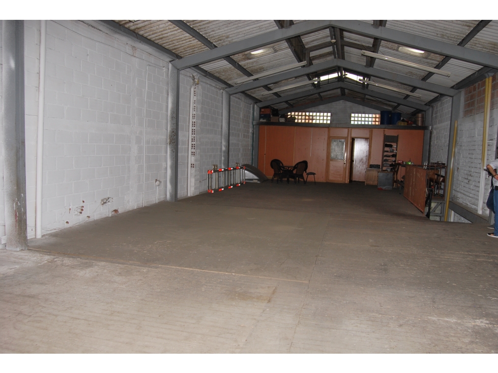 Bodega en venta en Aranjuez, Medellín