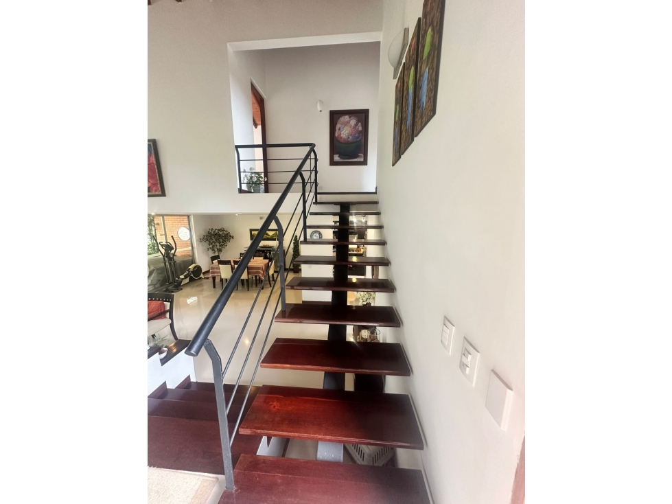 Casa en urbanización El Retiro 187m² 2 niveles — foto 5