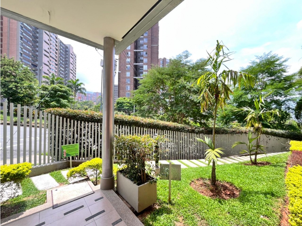 Apto en venta en la Loma del Chocho muy iluminado vista 360 — foto 3