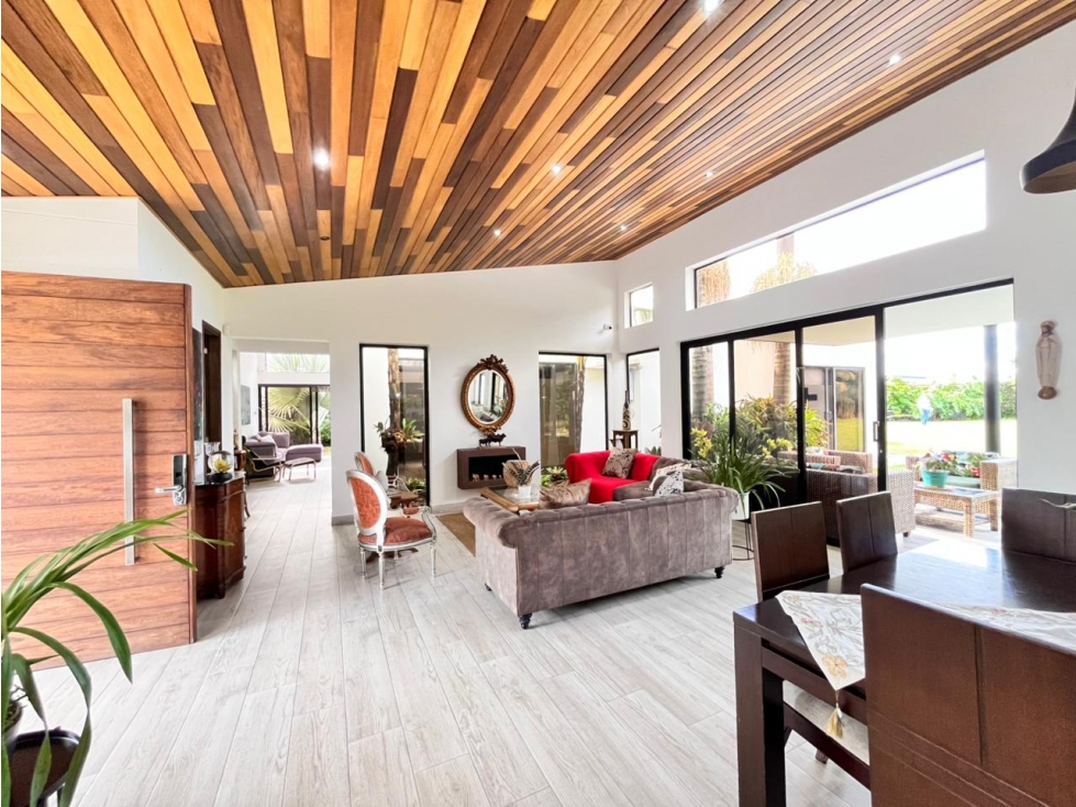 Casa Campestre en venta de un solo nivel en Condominio Llanogrande