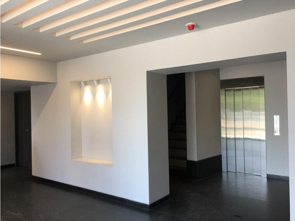 OFICINA - CONSULTORIO EN ARRIENDO - 2