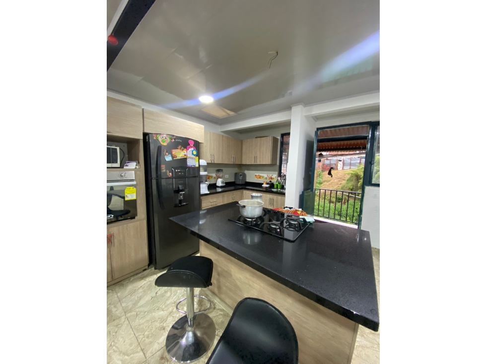 SE VENDE CASA TRIPLE RENTA EN CIRCASIA PRECIO NEGOCIABLE - 6
