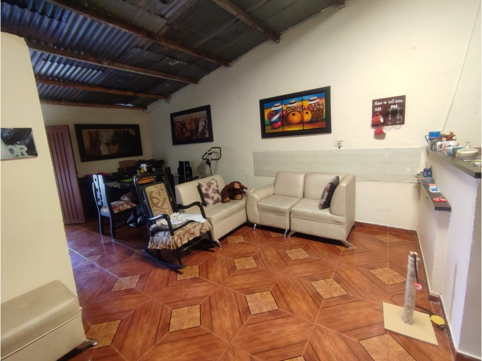 SE VENDE CASA EN EL CENTRO DE ARMENIA — foto 2