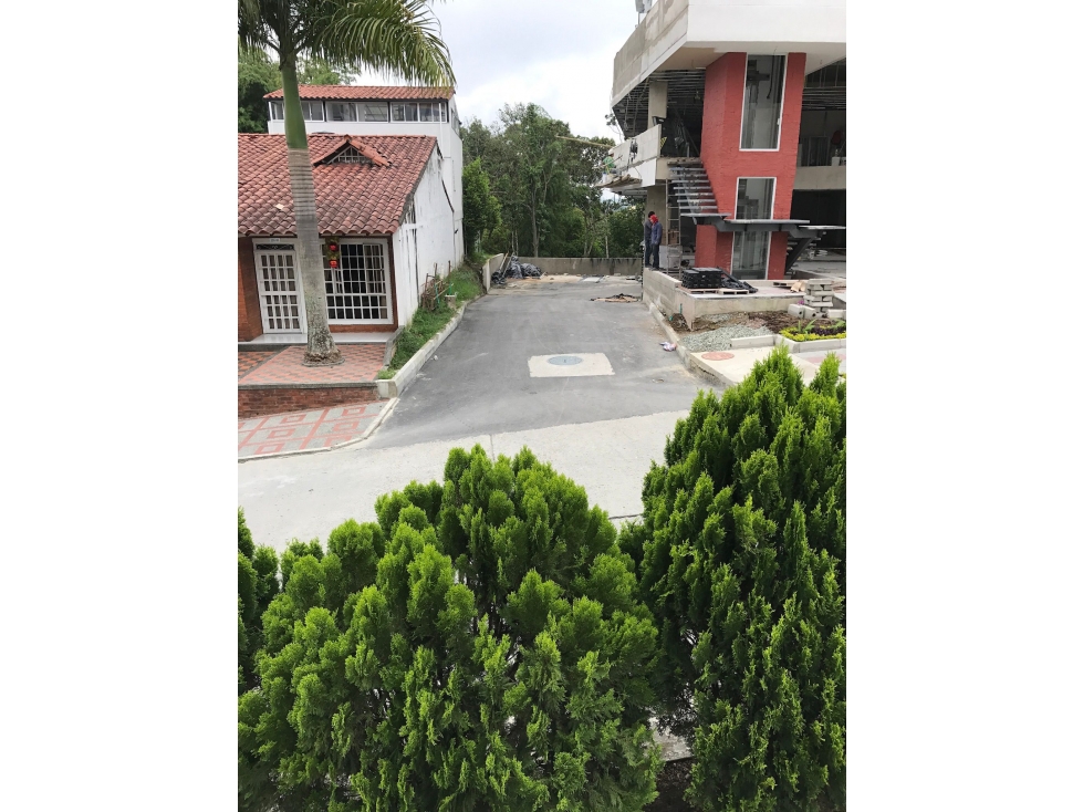 SE VENDE LOTE EN LAURELES — foto 3