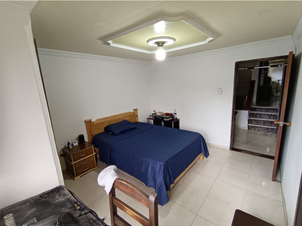 SE VENDE CASA EN EL CENTRO DE ARMENIA — foto 2