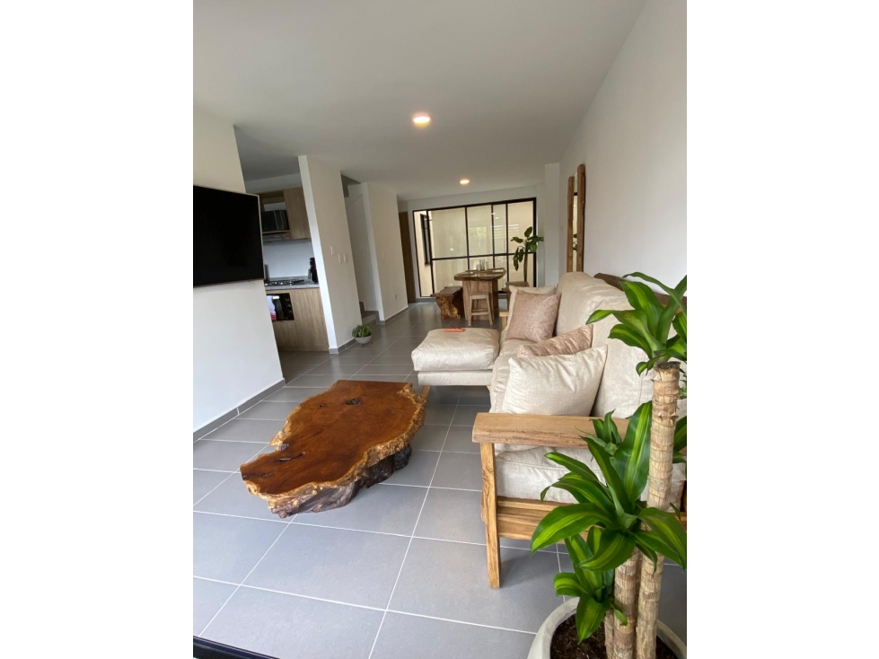 SE VENDE CASA EN CONJUNTO CERRADO EN TEBAIDA