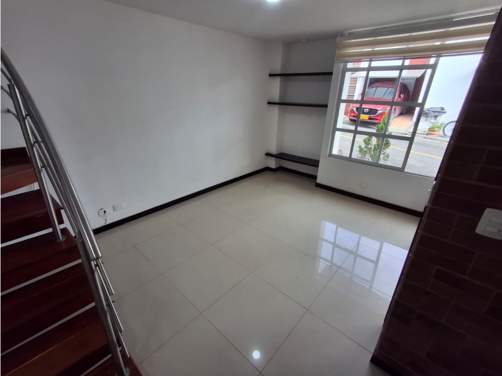 SE VENDE CASA EN CONJUNTO CERRADO EN EL NORTE DE ARMENIA — foto 3