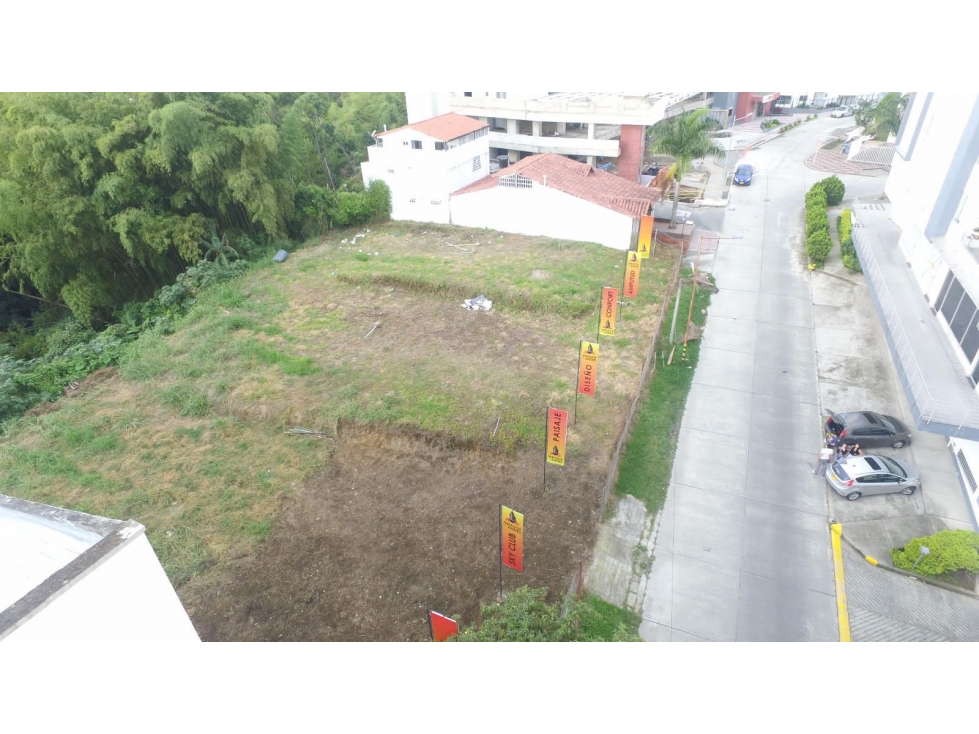 SE VENDE LOTE EN LAURELES — foto 2