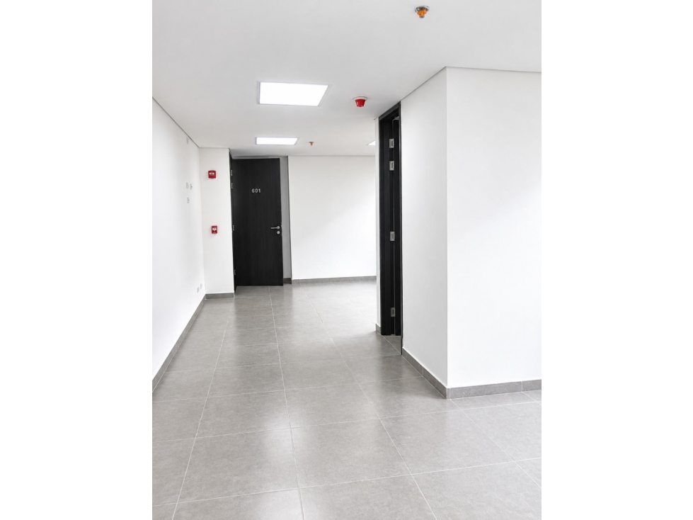 OFICINA - CONSULTORIO EN ARRIENDO - 4