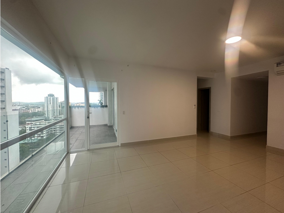SE VENDE APARTAMENTO EN BELLA VISTA — foto 3