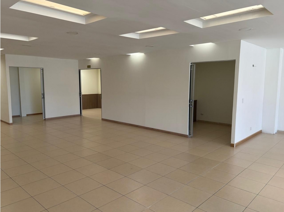 LOCAL ARRIENDO SANTA BARBARA