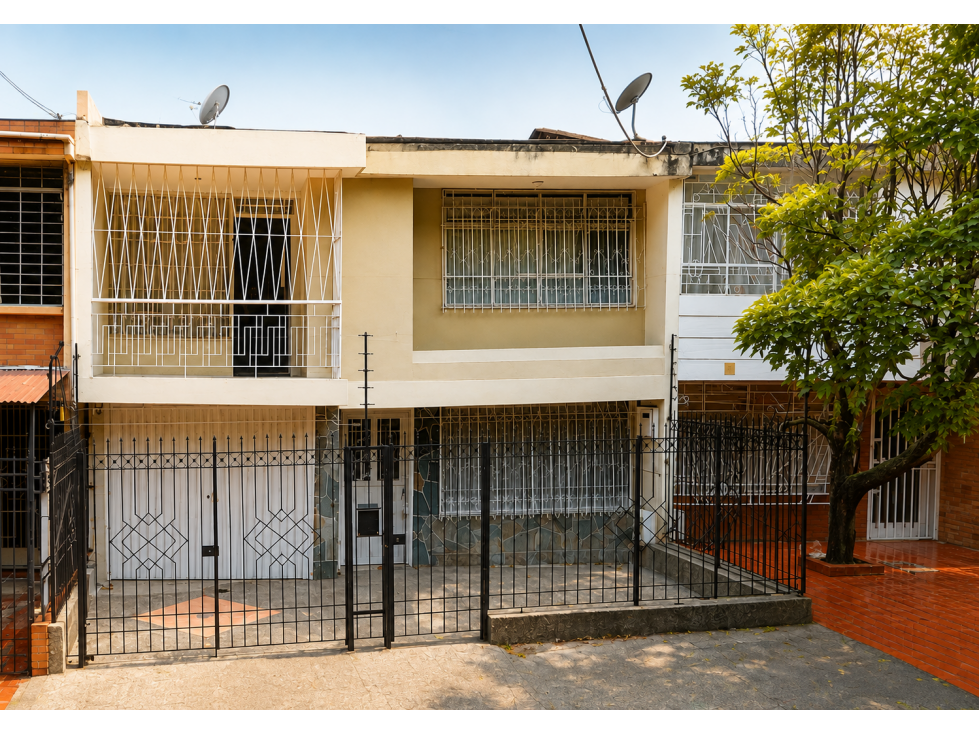 VENDO CASA EN SANTA ISABEL | 290 M²