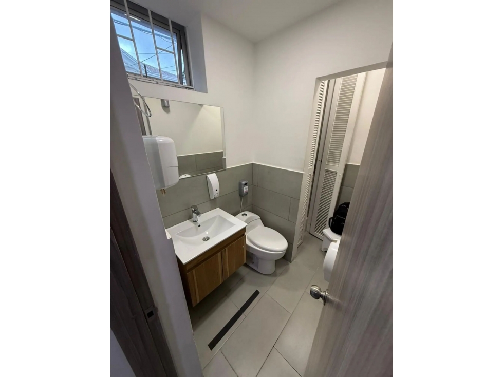 vendo Edificio de Oficinas — foto 6