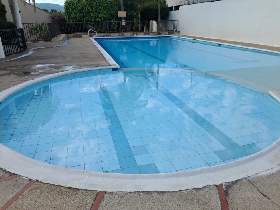 Casa en venta en Girardot de 4 habitaciones, conjunto con piscina — foto 3