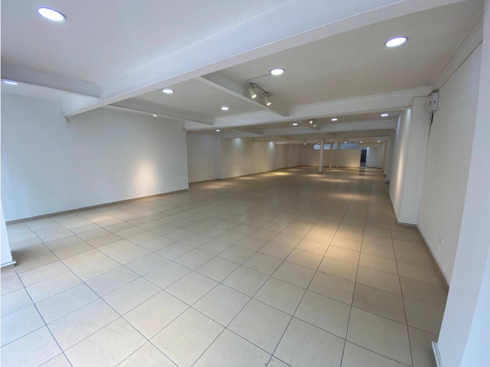LOCAL ARRIENDO SANTA BARBARA — foto 3