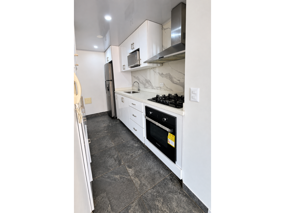 SE VENDE APARTAMENTO EN GRAN GRANADA, ENGATIVA, BOGOTA — foto 6