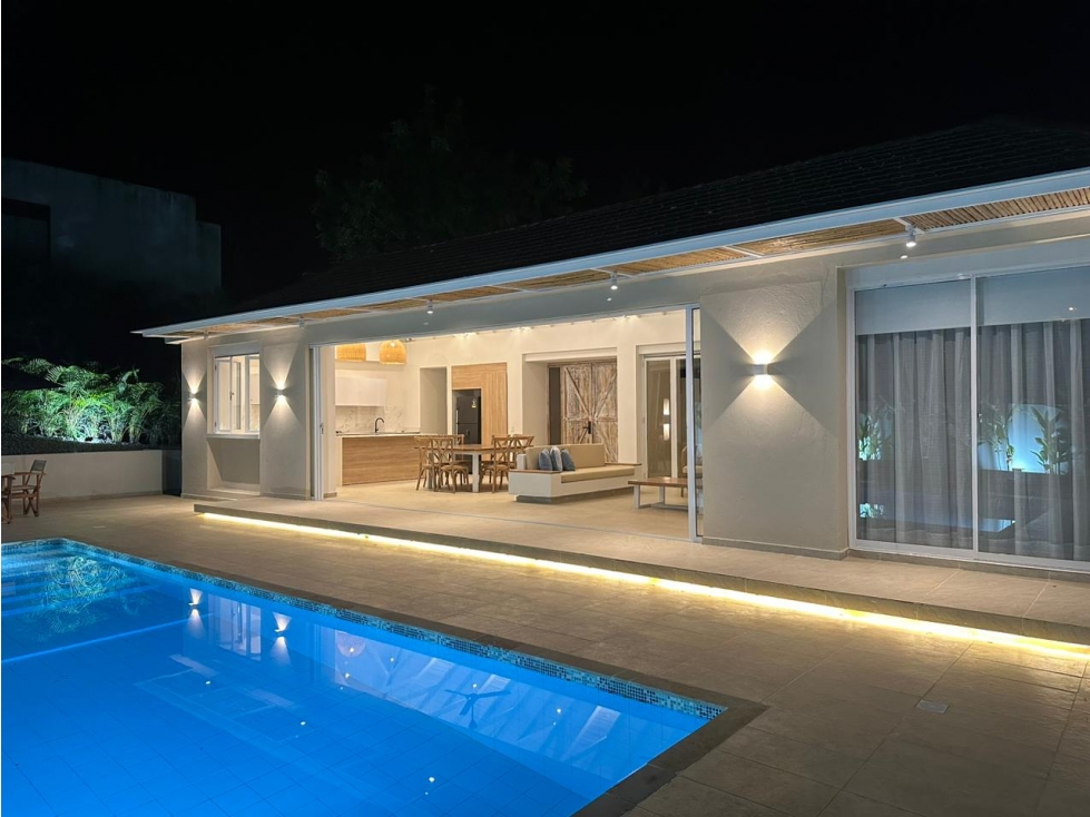 CASA EN VENTA EN LAGOS DEL PEÑON, GIRARDOT