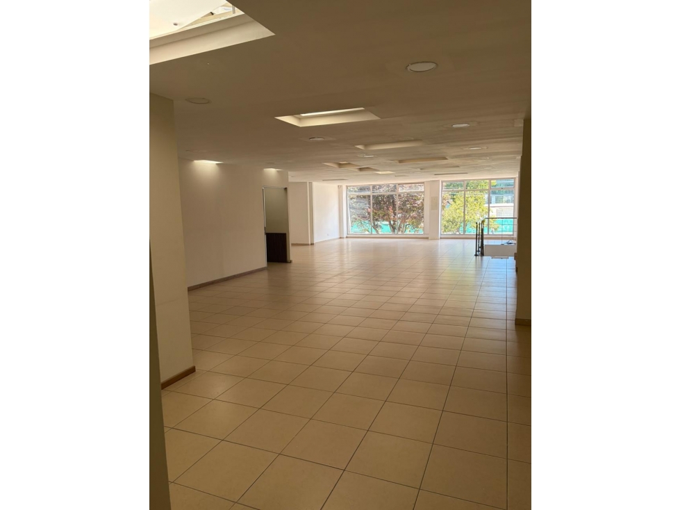 LOCAL ARRIENDO SANTA BARBARA — foto 4