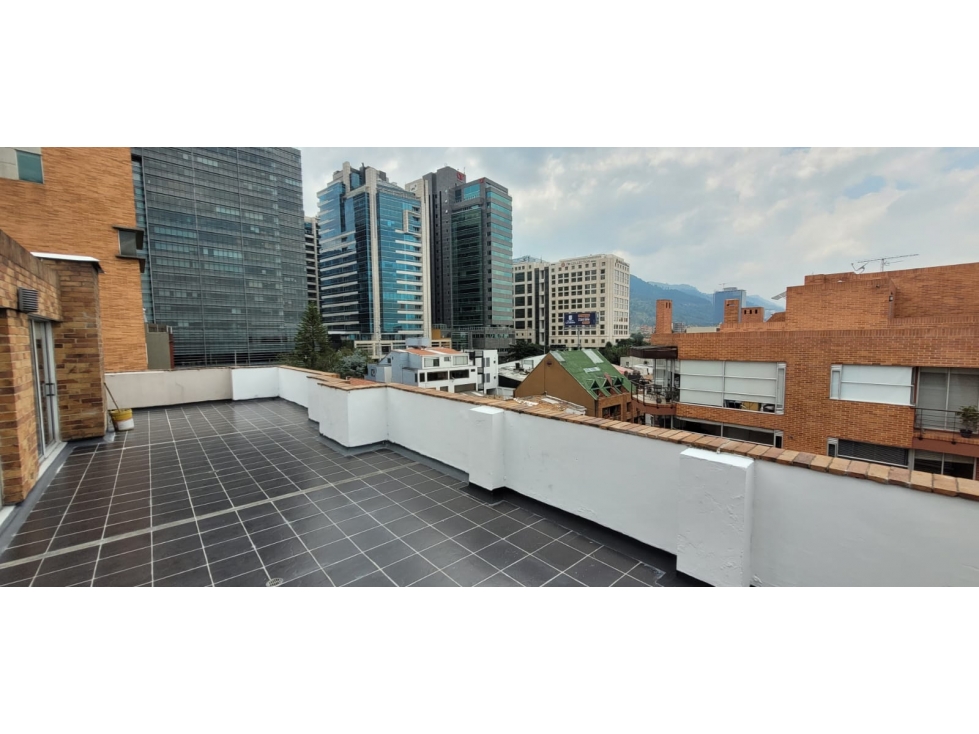 vendo apartamento PH con terraza en Santa Bárbara, usaquen, Bogota — foto 2