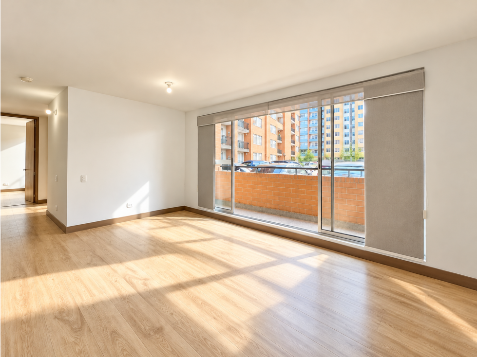 SE VENDE APARTAMENTO PRIMER PISO EN GRAN GRANADA-ENGATIVA
